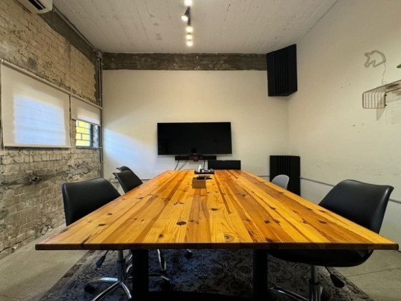 250 מר בשכונת מונטיפיורי - חדר ישיבות גדול