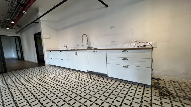 345 מר משרד ברוטשילד - מטבח