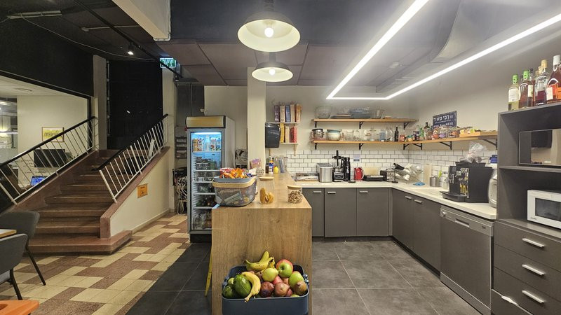 400 מר להשכרה בקרליבך - מטבח