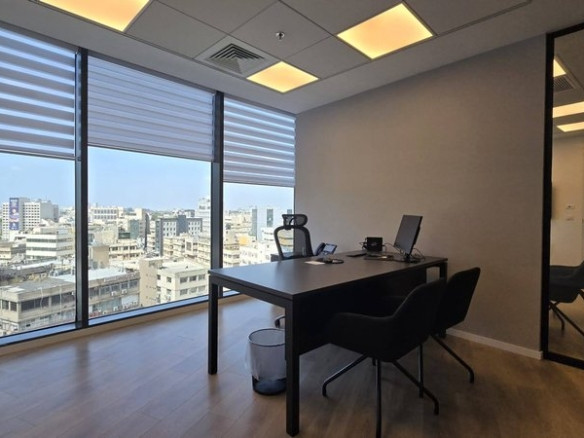 460 מר במגדל ספיר - חדר מנהל