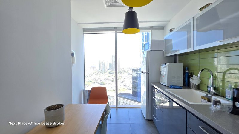 75 מר במגדל WE - מטבח