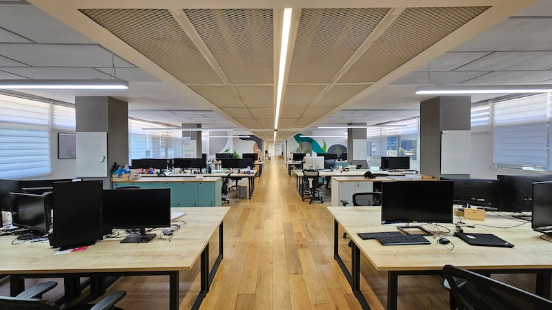 אופן ספייס משרד גדול להשכרה בבית קלקא ת״א, 1200 מ״ר