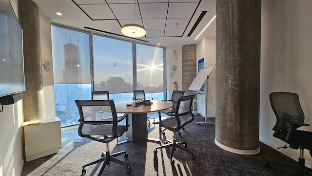 חדר ישיבות להשכרה משרד 900 מ״ר במגדל ספיר, הבורסה ר״ג