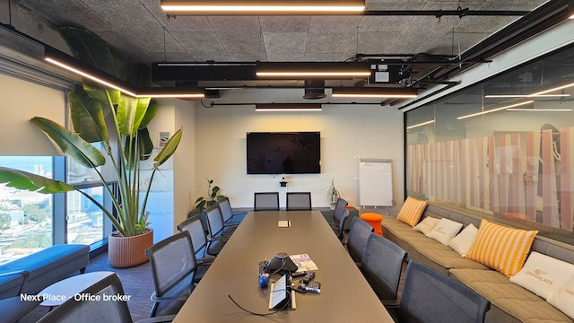 חדר ישיבות משרד להשכרה במגדלי אלון תל אביב, 1500 מטר