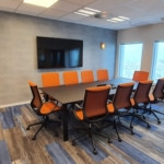 חדר ישיבות משרד מרוהט להשכרה במגדלי עזריאלי, 390 מ״ר