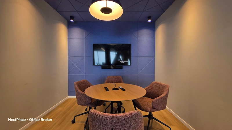 חדר ישיבות קטן להשכרה בלנדמרק A, משרד 540 מטר