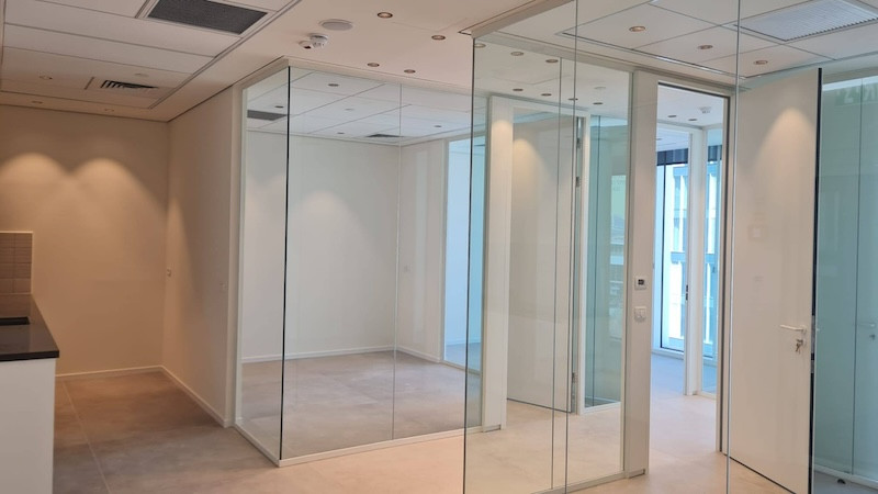 חדר משרד להשכרה 100 מ״ר באקרו סביון, קריית אונו