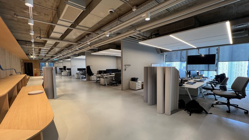 להשכרה משרד גדול בתאומי רובינשטיין - חדרי צוות פתוחים