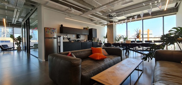 מטבח משרד 493 מטר להשכרה במגדל סוזוקי בתל אביב, קומה 4