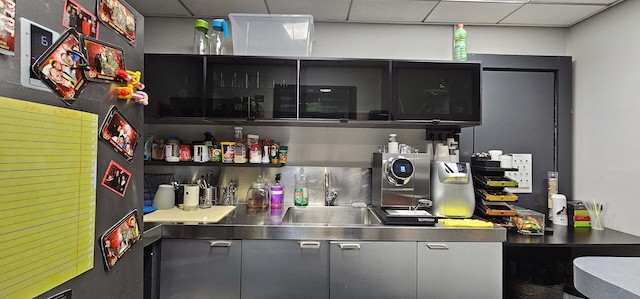 מטבח משרד להשכרה עם מרפסת בתל אביב, מגדל פלטיניום, רח׳ הארבעה, שרונה