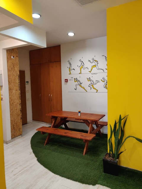 מטבחון אופן ספייס משרד קרקע להשכרה בבלפור 15 ת״א, 220 מר