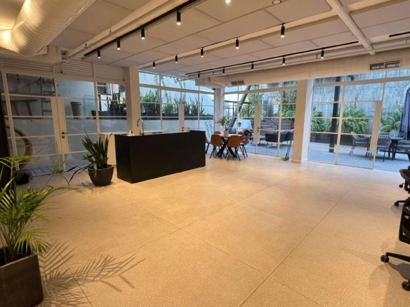 מטבחון-משרד-קרקע-500-מ״ר-עם-מרפסת-להשכרה-ברחוב-המסגר-ת״א-