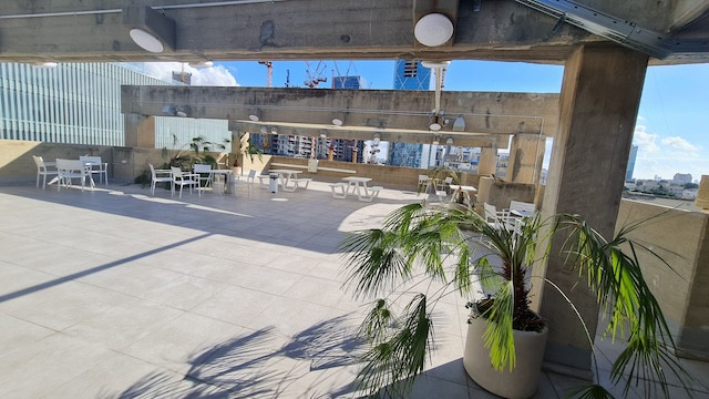 מרפסת משרד מרוהט עם מרפסת 600 מטר להשכרה בתל אביב CheckPoint