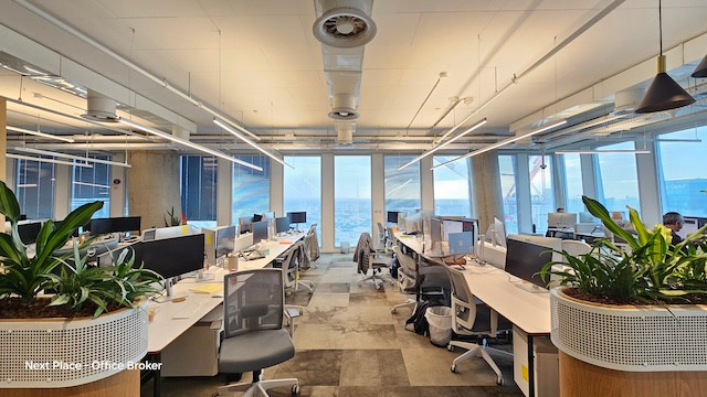 עמדות משרד להשכרה בעזריאלי שרונה, 1875 מ״ר