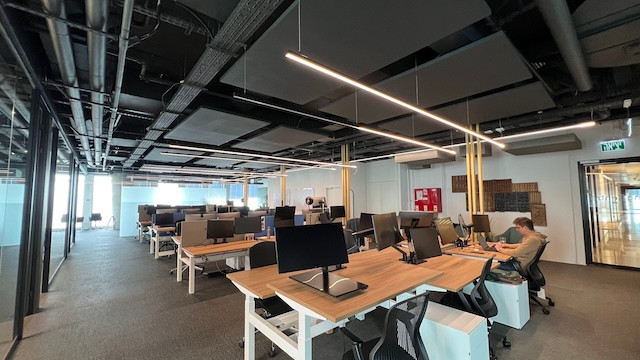 אופן ספייס משרד 420 מ״ר עם נוף מטריף בעזריאלי שרונה