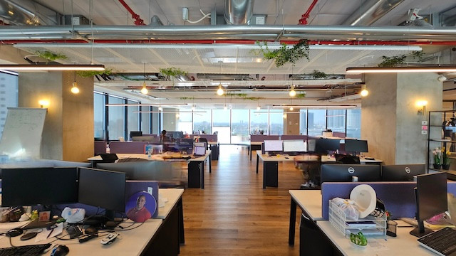 אופן ספייס משרד להשכרה במגדל סוזוקי 500 מ״ר, יגאל אלון ת״א