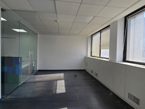 חדר משרד 142 מ״ר להשכרה בבית הקרן, מתחם הבורסה