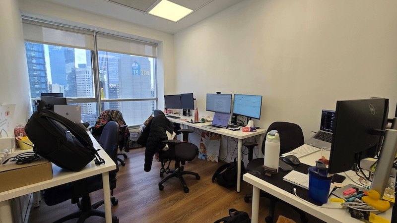 חדר צוות משרד 150 מ״ר להשכרה בגיבור ספורט, מתחם הבורסה