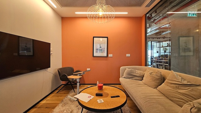 לאונג משרד להשכרה במגדל סוזוקי 500 מ״ר, יגאל אלון ת״א