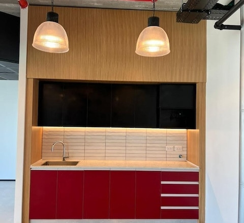 מטבח משרד להשכרה במגדל סוזוקי, 290 מטר+מרפסת