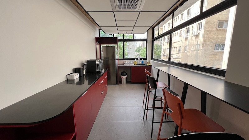 מטבח משרד מרוהט בבית הלל ת״א שכונת מונטיפיורי, 217 מטר