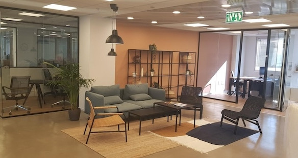 סלון משרד 1040 מ״ר לשכרה ביגאל אלון בתל אביב