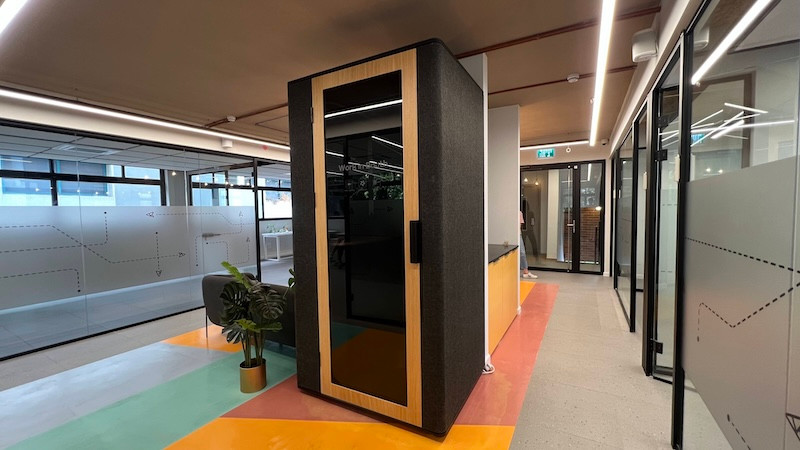 פון בוט משרד מרוהט בבית הלל ת״א שכונת מונטיפיורי, 217 מטר