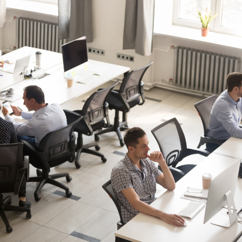 עבודה ממשרד לעומת עבודה מהבית