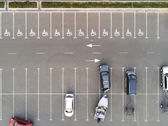 חניה בתל אביב ואיך היא משפיעה על בחירת משרד